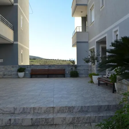 Apartment Bistrica Sarande
